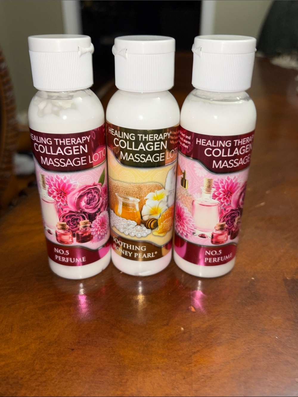 Collagen Massage Lotion - White (Soothing Honey Pearl) - Picture 1 of 8